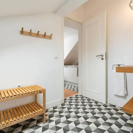 アパート My Fair - Bica Charm